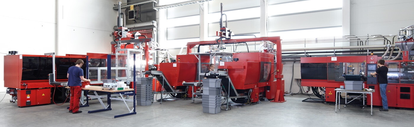 Injection molded nesting bins Norah Plastics